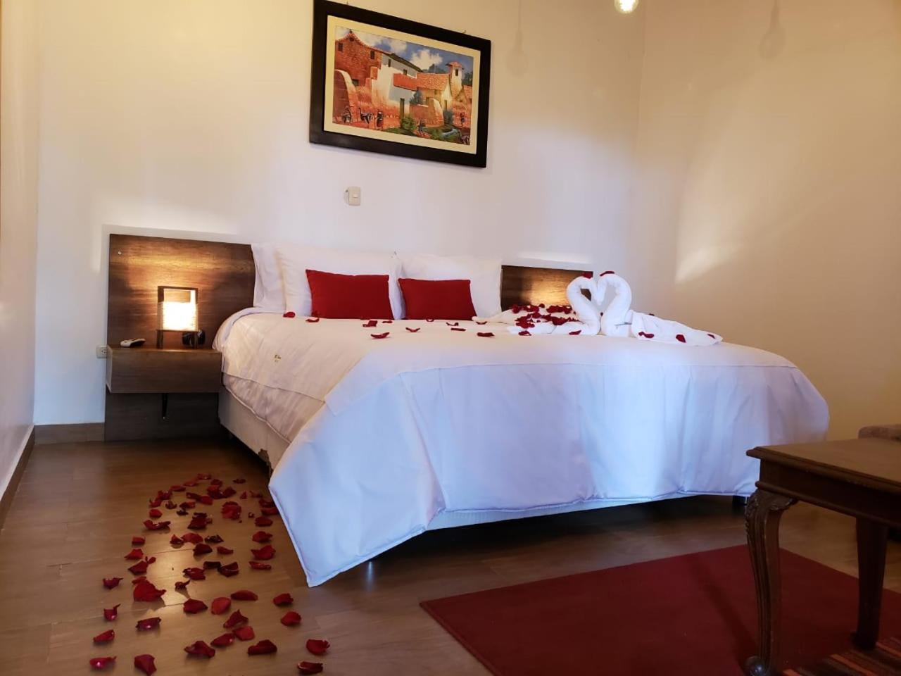 La Casona Monsante Hotel Chachapoyas Buitenkant foto
